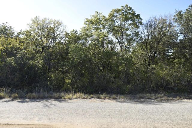 6908 Clover Leaf Drive, Brownwood, TX 76801