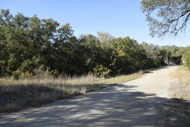 6908 Clover Leaf Drive, Brownwood, TX 76801