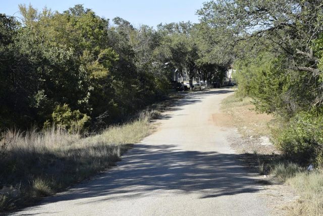 6908 Clover Leaf Drive, Brownwood, TX 76801