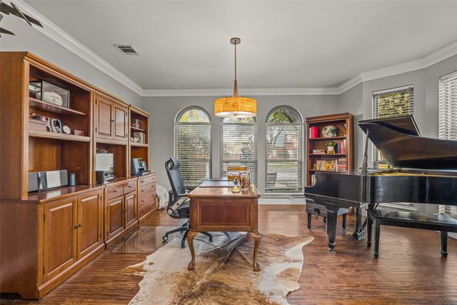 109 Churchill Circle, Southlake, TX 76092