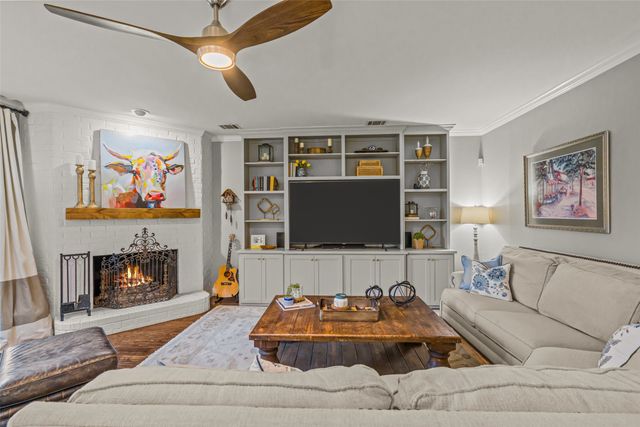 109 Churchill Circle, Southlake, TX 76092