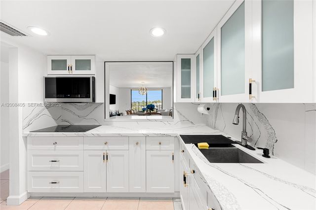 6195 Rock Island Road 503, Tamarac, FL 33319