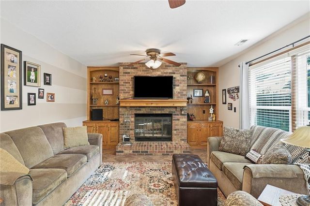 14715 S Arapaho Drive, Olathe, KS 66062