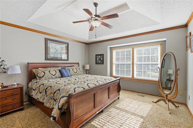 14715 S Arapaho Drive, Olathe, KS 66062