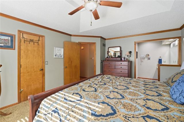 14715 S Arapaho Drive, Olathe, KS 66062