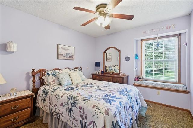 14715 S Arapaho Drive, Olathe, KS 66062