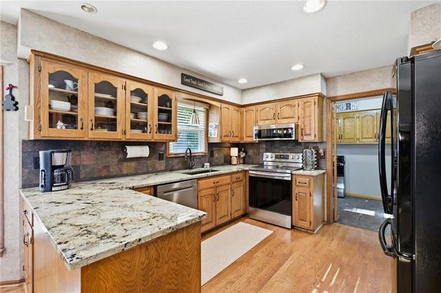 14715 S Arapaho Drive, Olathe, KS 66062