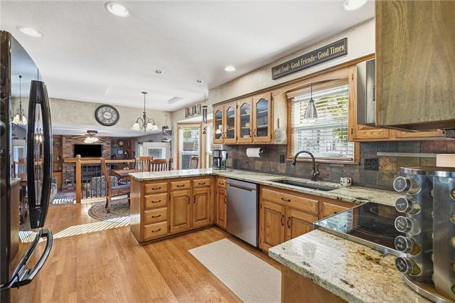 14715 S Arapaho Drive, Olathe, KS 66062