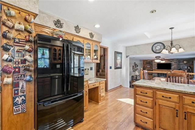 14715 S Arapaho Drive, Olathe, KS 66062