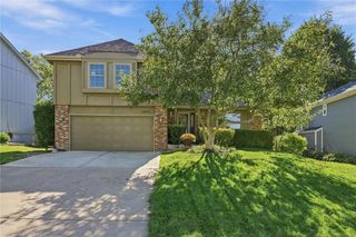 14715 S Arapaho Drive, Olathe, KS 66062