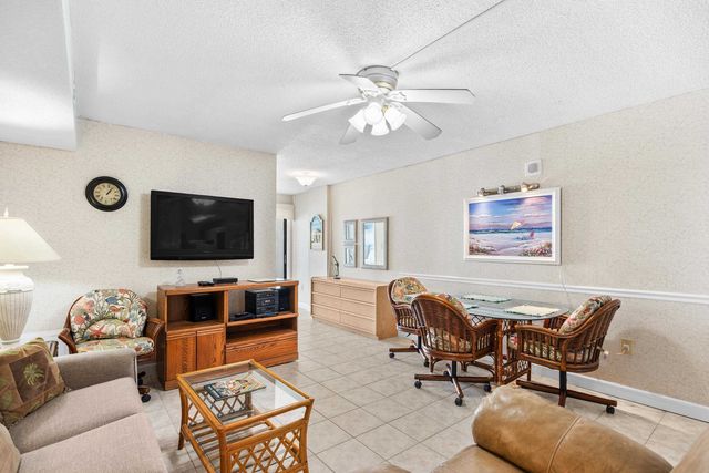1709 S Ocean Blvd Unit 309, North Myrtle Beach, SC 29582