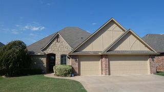 3712 NE Cypress Ln, Lawton, OK 73507