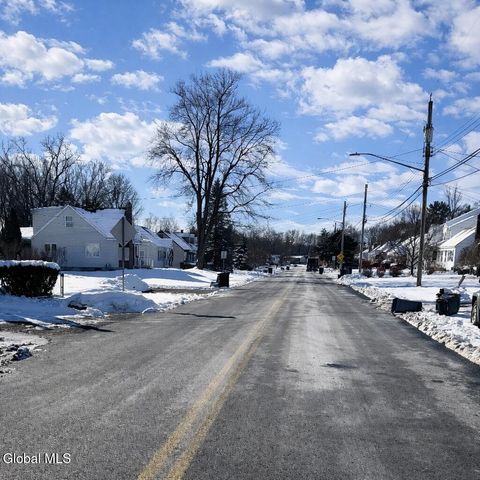 16 Rapple Drive, Colonie, NY 12205