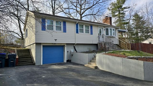 86 Comet Rd, Methuen, MA 01844