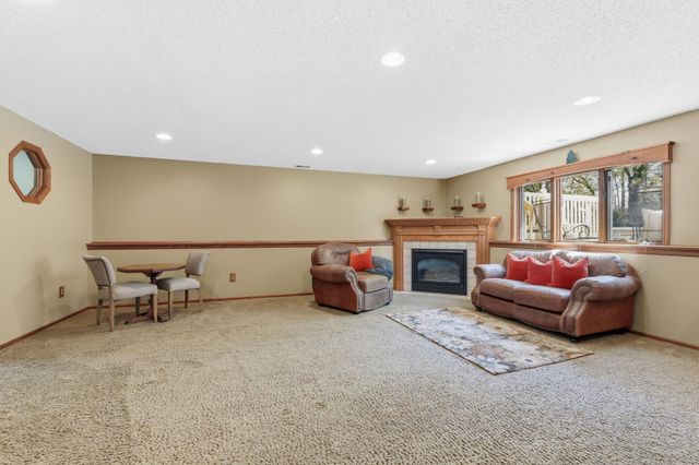 1564 Lamotte Circle, Lino Lakes, MN 55038