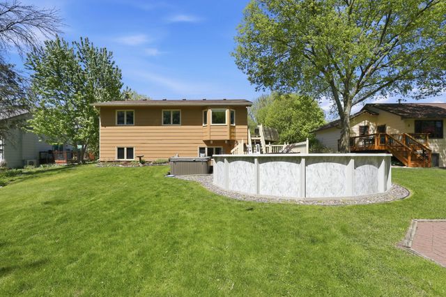 1564 Lamotte Circle, Lino Lakes, MN 55038