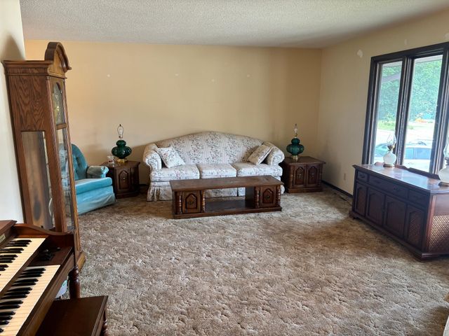 954 Liberty Lane, Fairmont, MN 56031