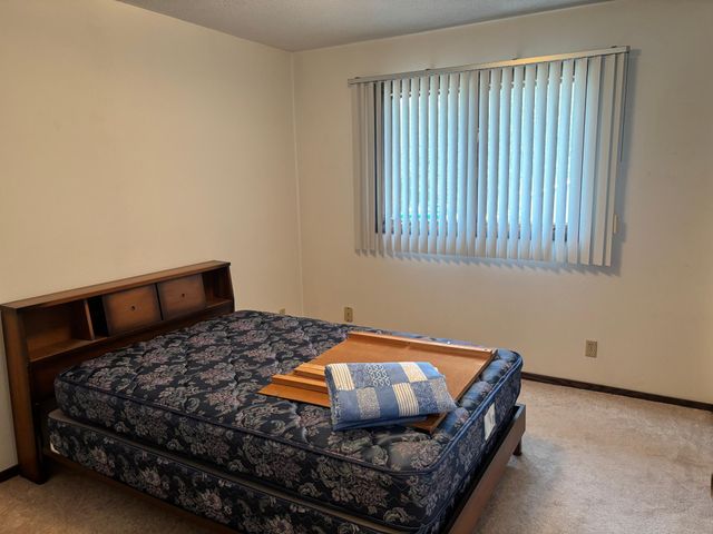 954 Liberty Lane, Fairmont, MN 56031