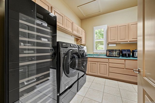 29745 S Mellow Wind Dr., Fair Oaks Ranch, TX 78015