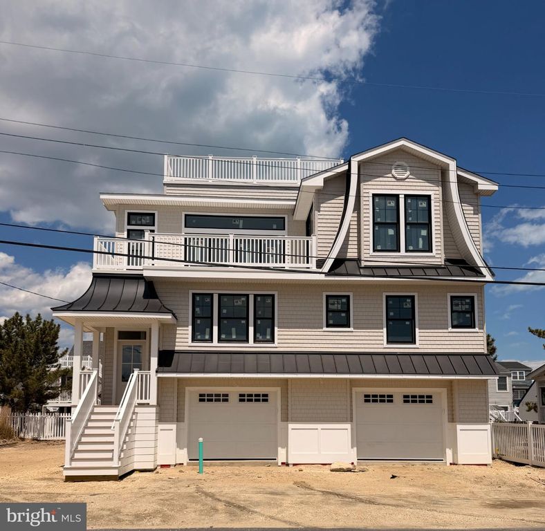 19 LAVENIA AVE W, Long Beach Twp, NJ 08008