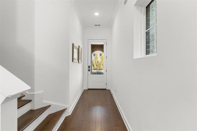 250 Walker Avenue, Roswell, GA 30076