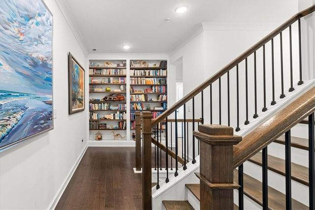 250 Walker Avenue, Roswell, GA 30076