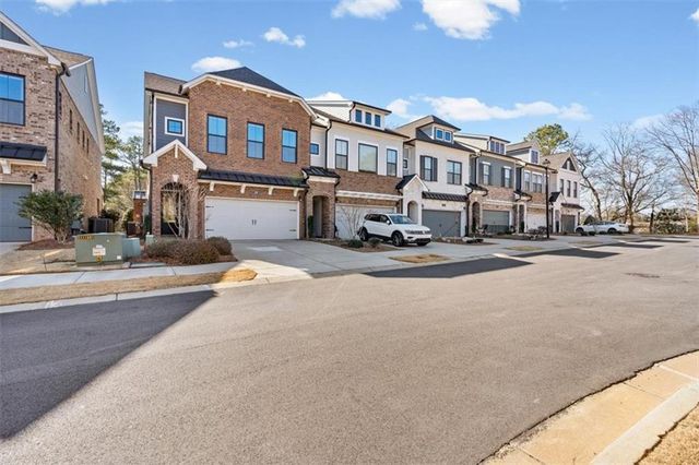 250 Walker Avenue, Roswell, GA 30076