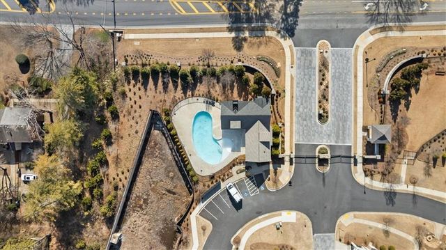 250 Walker Avenue, Roswell, GA 30076