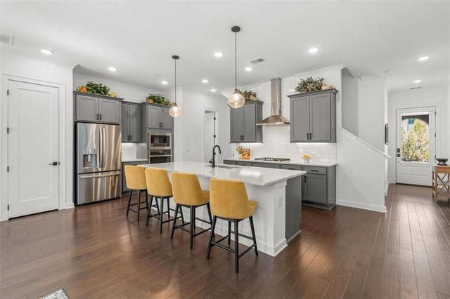 250 Walker Avenue, Roswell, GA 30076