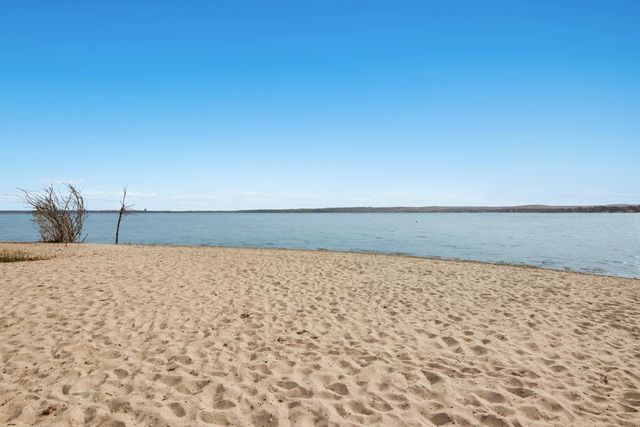 2001 Chippewa Street, Traverse City, MI 49686