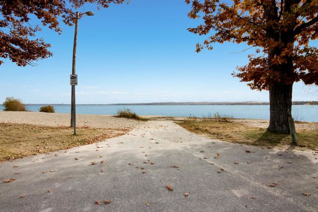 2001 Chippewa Street, Traverse City, MI 49686