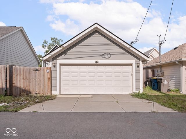 2135 N New Jersey Street, Indianapolis, IN 46202