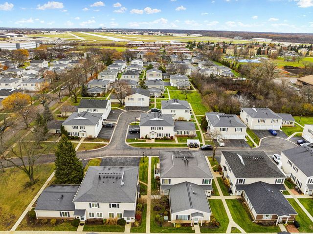 1481 Quaker Lane 117B, Prospect Heights, IL 60070