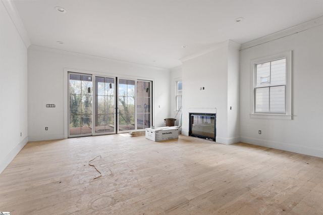 210 W Mountainview Avenue, Greenville, SC 29609