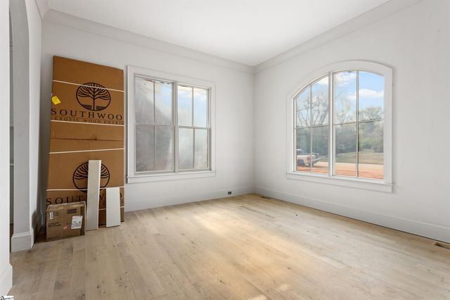 210 W Mountainview Avenue, Greenville, SC 29609