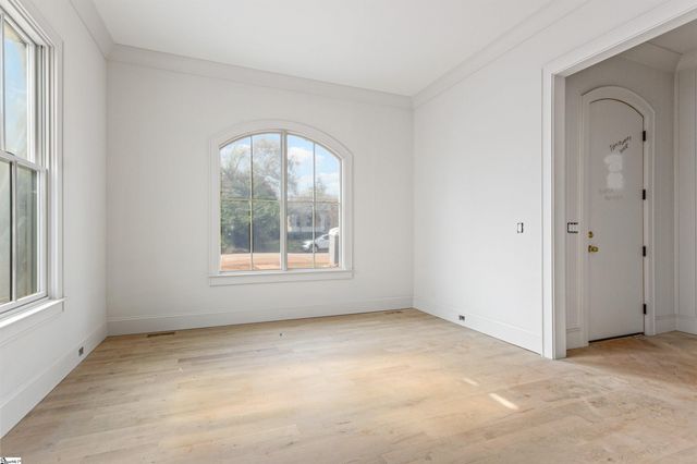 210 W Mountainview Avenue, Greenville, SC 29609