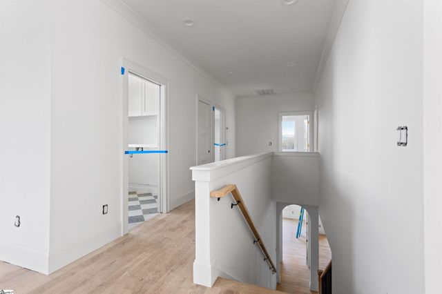 210 W Mountainview Avenue, Greenville, SC 29609
