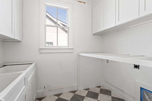 210 W Mountainview Avenue, Greenville, SC 29609