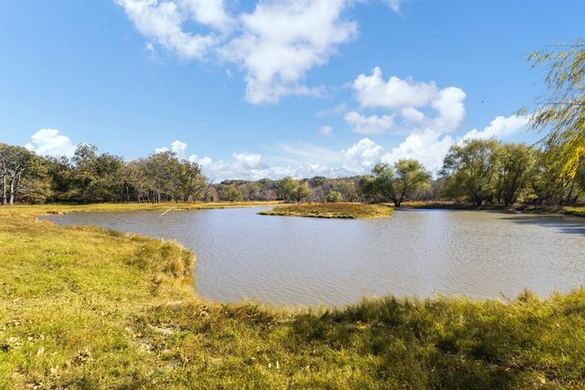 6325 S Farm to Market 148, Kaufman, TX 75142