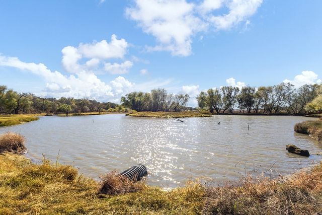 6325 S Farm to Market 148, Kaufman, TX 75142