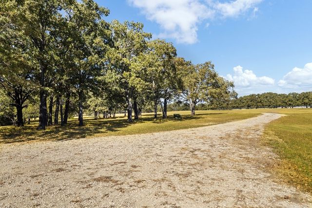 6325 S Farm to Market 148, Kaufman, TX 75142