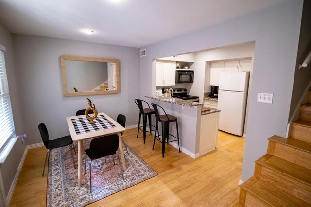 821 E Oltorf ST, Austin, TX 78704
