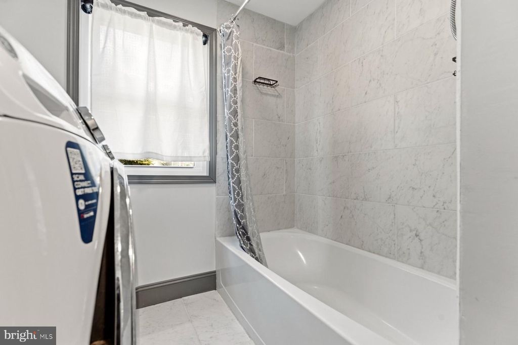 Image 20 of property listing at 5862 N MAIN ST, Rock Hall, MD 21661