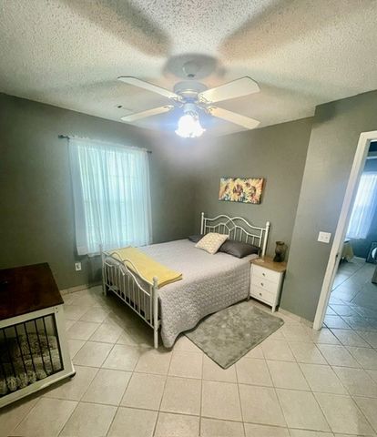 121 E Veterans Parkway, Rogers, AR 72756