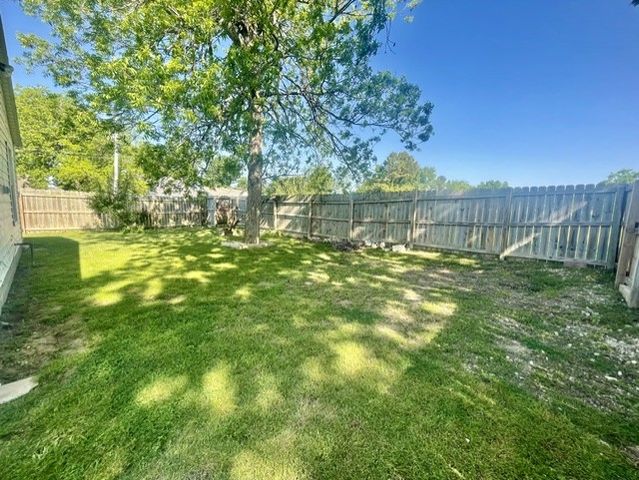 121 E Veterans Parkway, Rogers, AR 72756