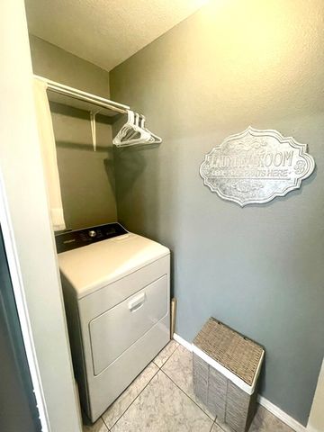 121 E Veterans Parkway, Rogers, AR 72756