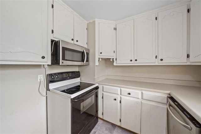 10905 E 47th Street, Kansas City, MO 64133