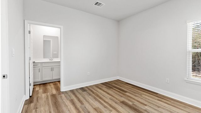 32 Stonemore, Petal, MS 39465