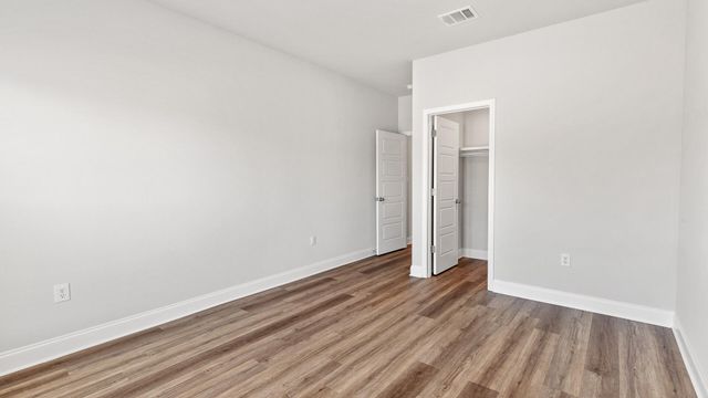 32 Stonemore, Petal, MS 39465