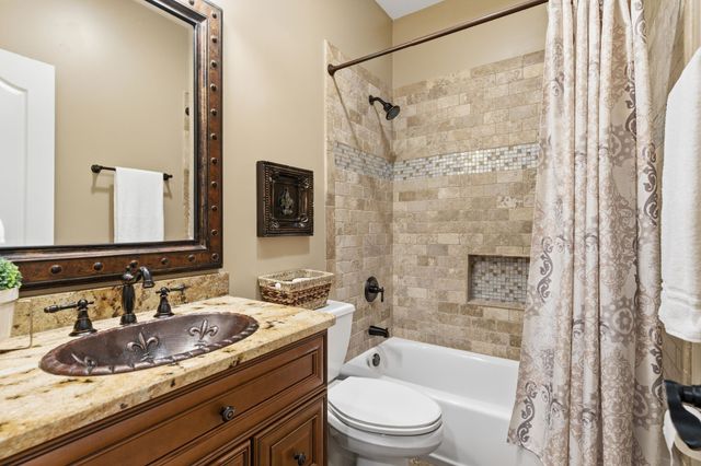 2857 New Hope Rd, Hendersonville, TN 37075